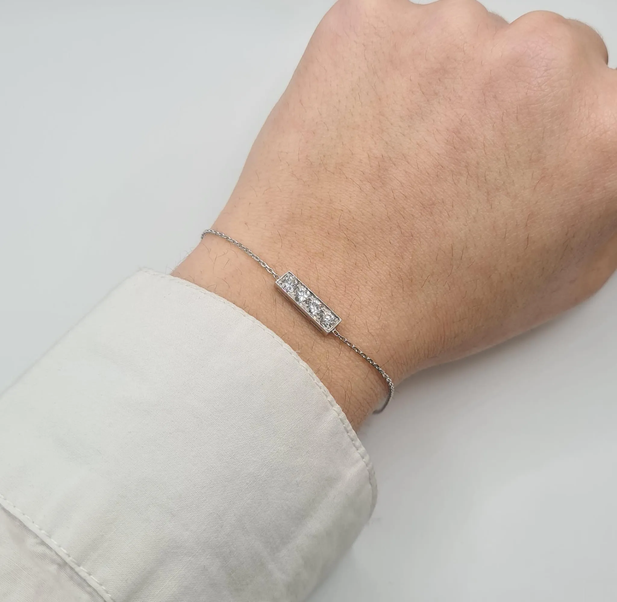 Bracelet or blanc 18 carats serti de diamants sold by 58 Facettes product image thumbnail 2