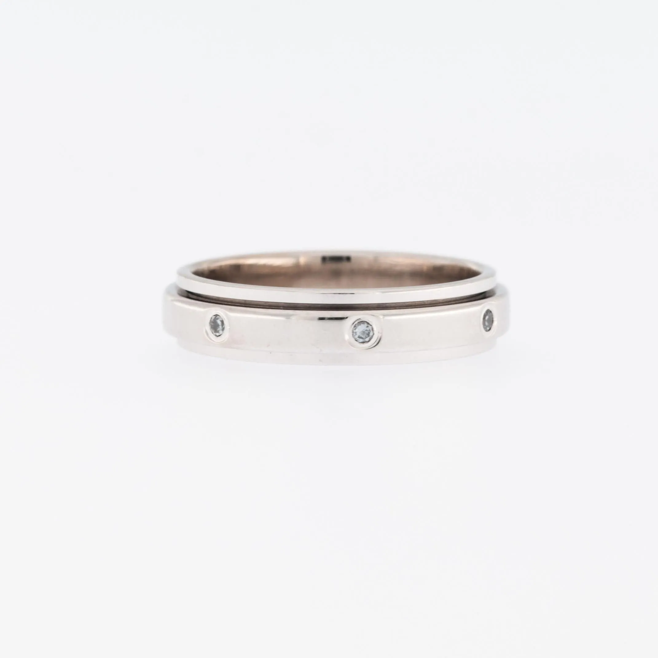 PIAGET - Bague Possession or blanc diamants sold by 58 Facettes product image thumbnail 5