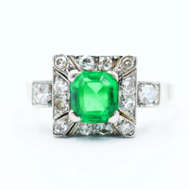 Bague Art Deco Or Emeraude Diamants sold by 58 Facettes