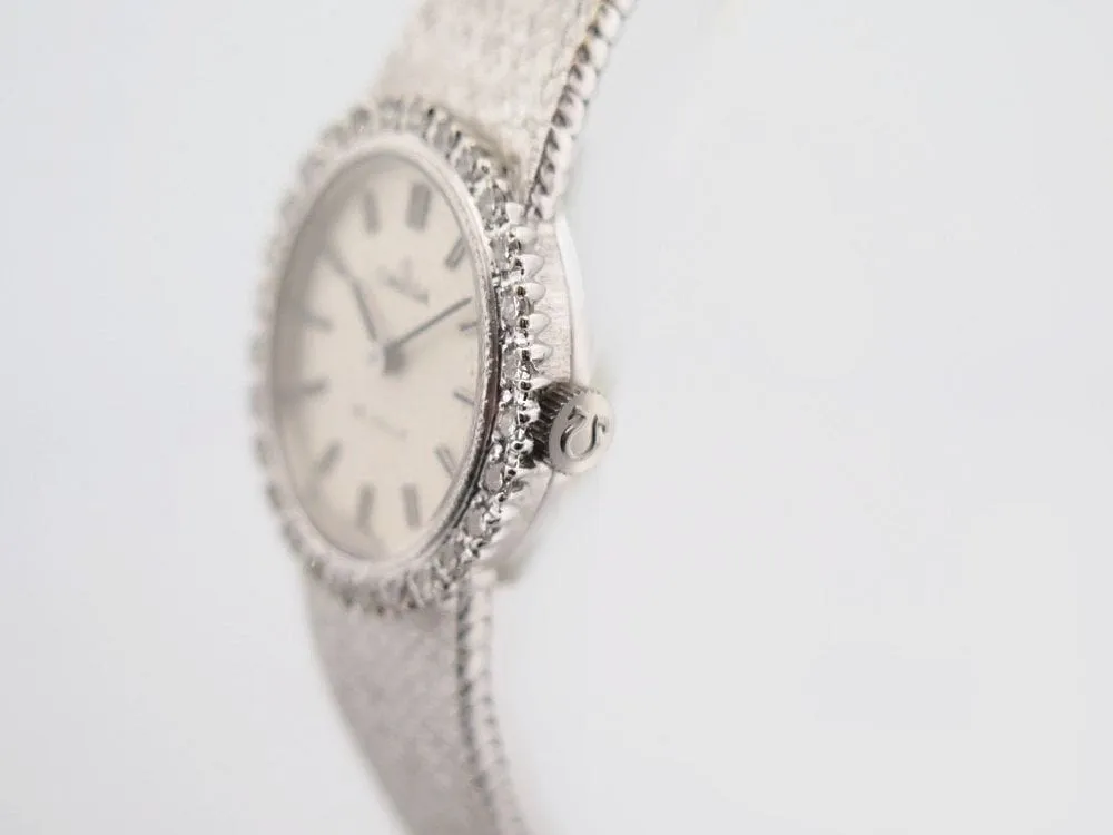 vintage montre OMEGA en or blanc et 28 diamants mecanique sold by 58 Facettes product image thumbnail 4