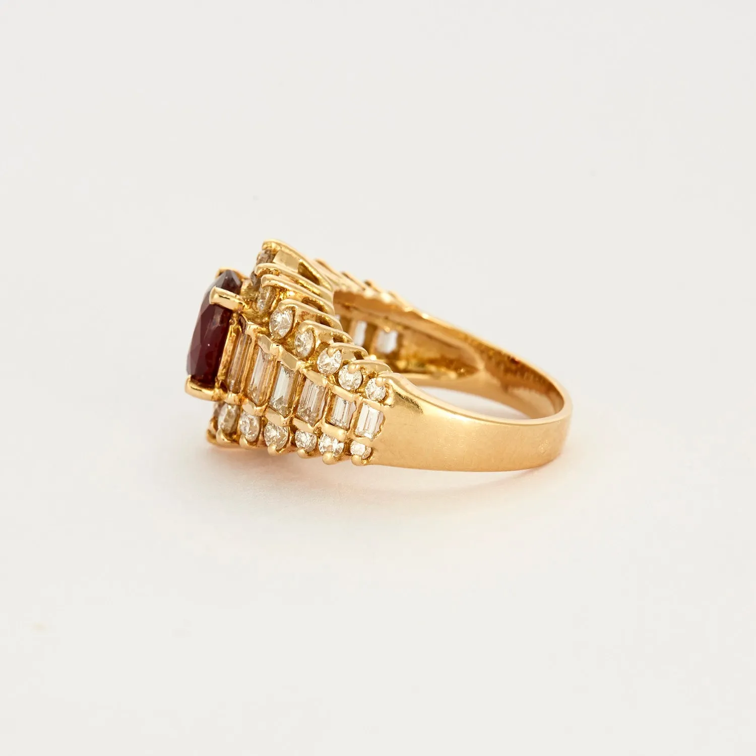 Bague en or jaune, rubis et diamants sold by 58 Facettes product image thumbnail 4