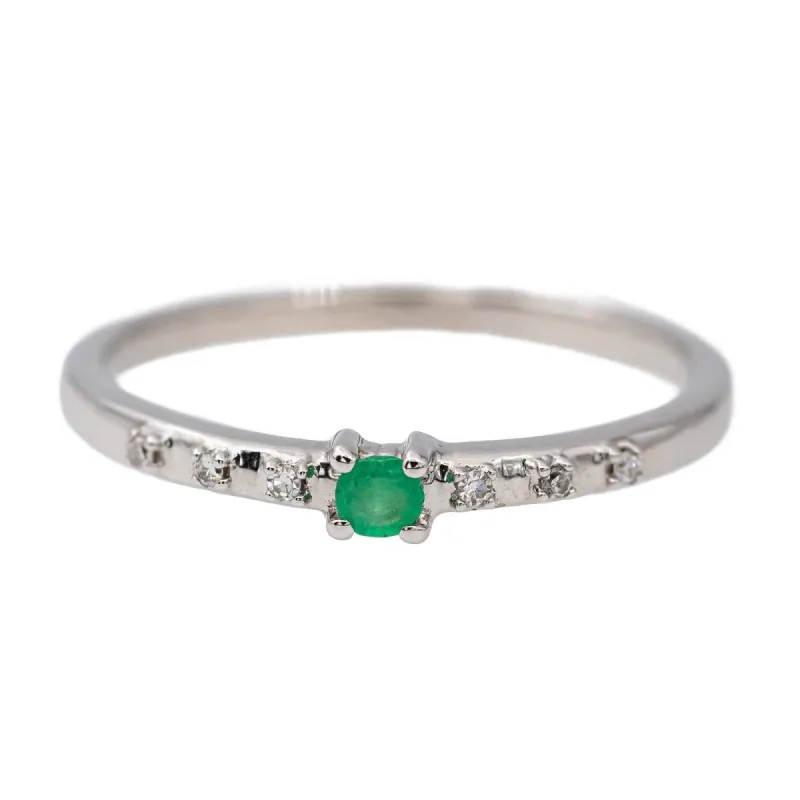 Bague Or blanc Emeraude sold by 58 Facettes