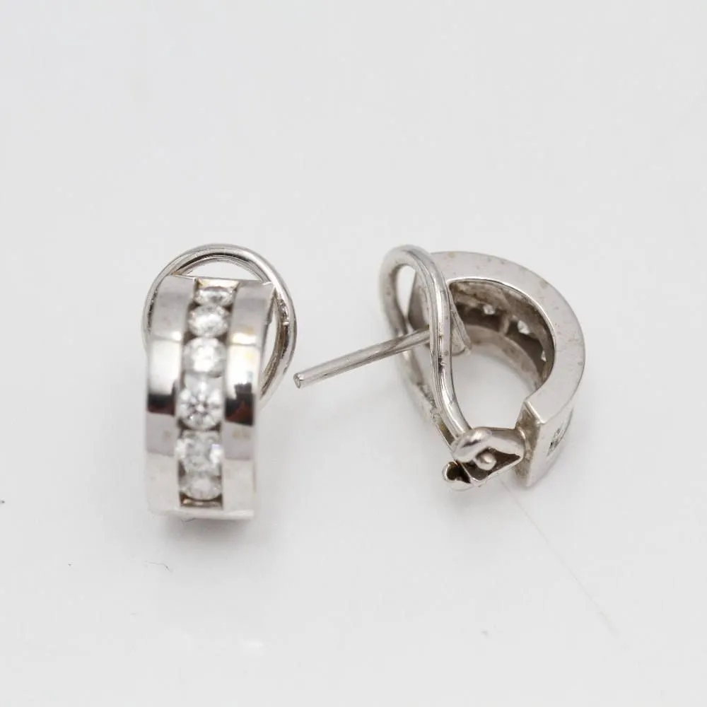 boucles d'oreilles en or blanc avec diamants sold by 58 Facettes product image thumbnail 4