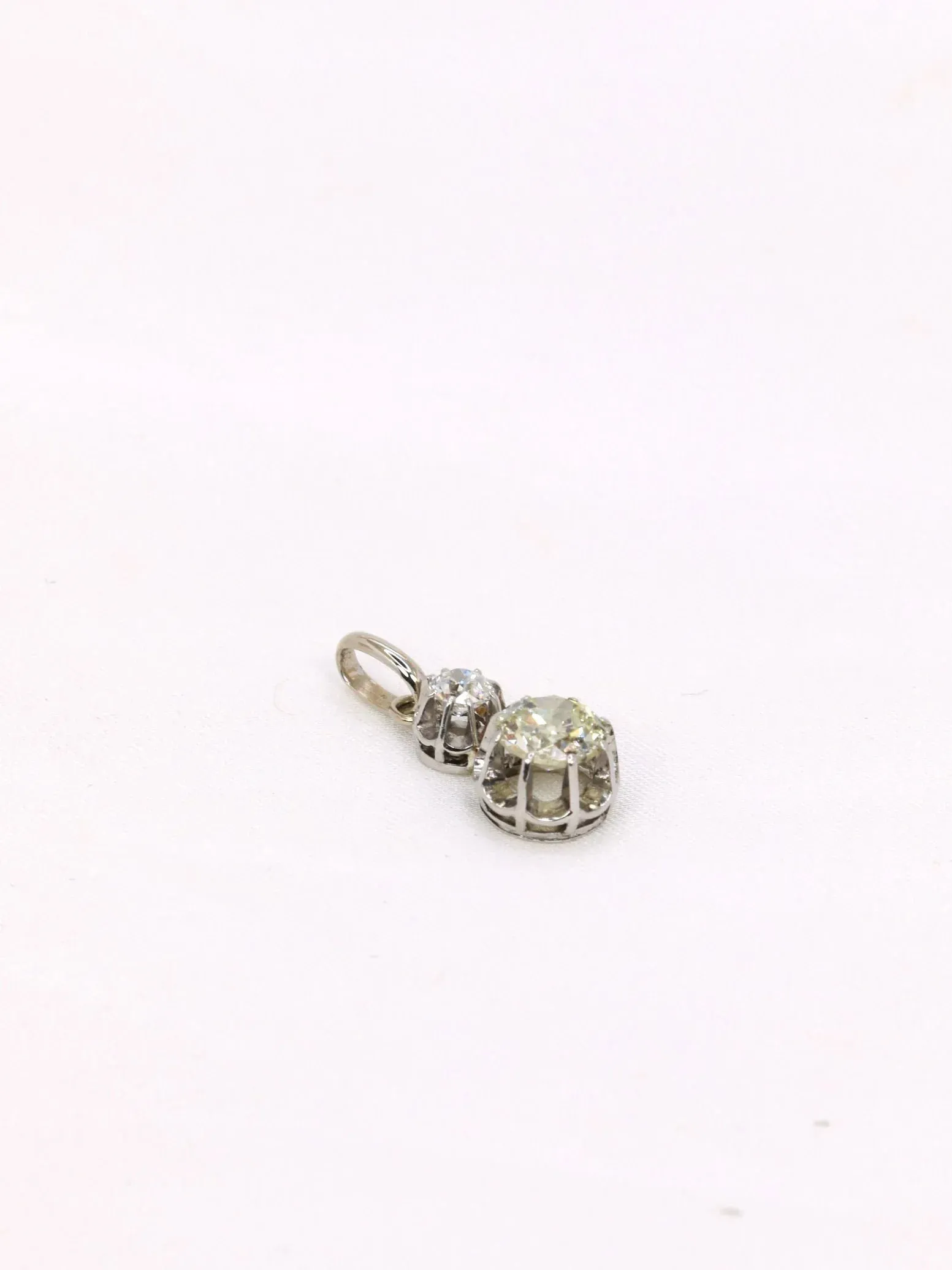 Pendentif platine diamants taille ancienne 0,79 ct sold by 58 Facettes product image thumbnail 3
