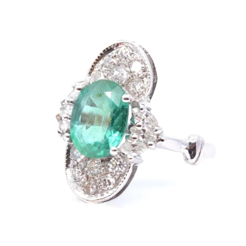 Bague Vintage émeraude & diamants sold by 58 Facettes