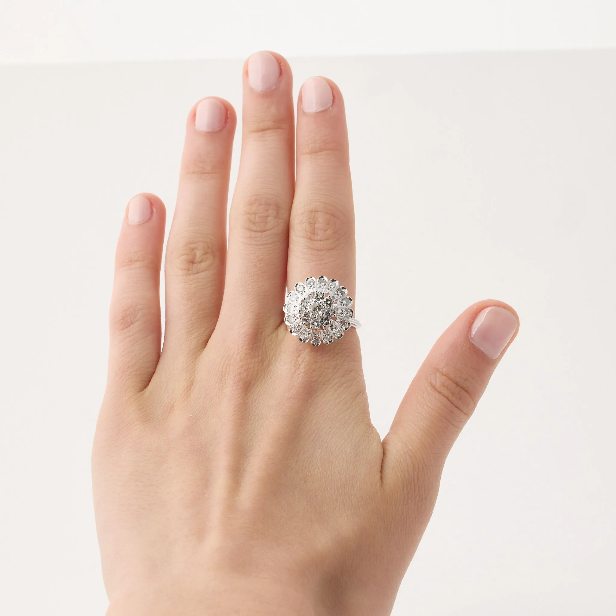 Bague diamants vintage sold by 58 Facettes product image thumbnail 3