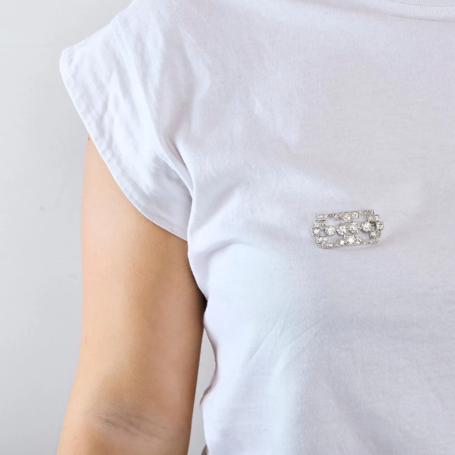Broche Art Déco platine diamants sold by 58 Facettes product image thumbnail 2