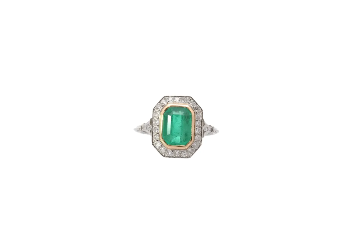 Bague Platine Or jaune Emeraude Diamants sold by 58 Facettes