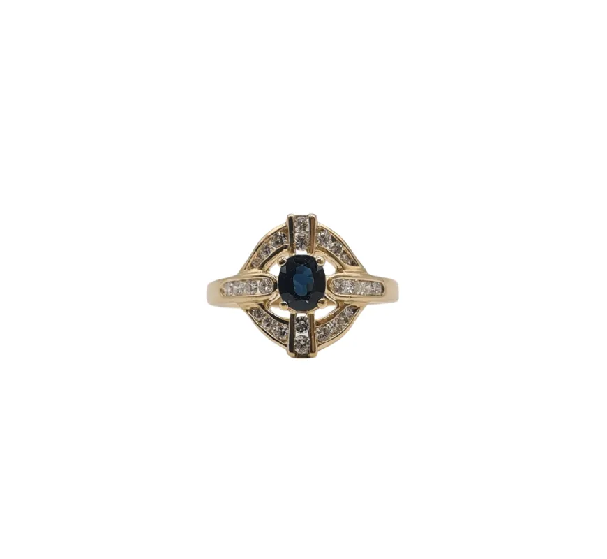 Bague or jaune sertie de diamants et d'un saphir sold by 58 Facettes