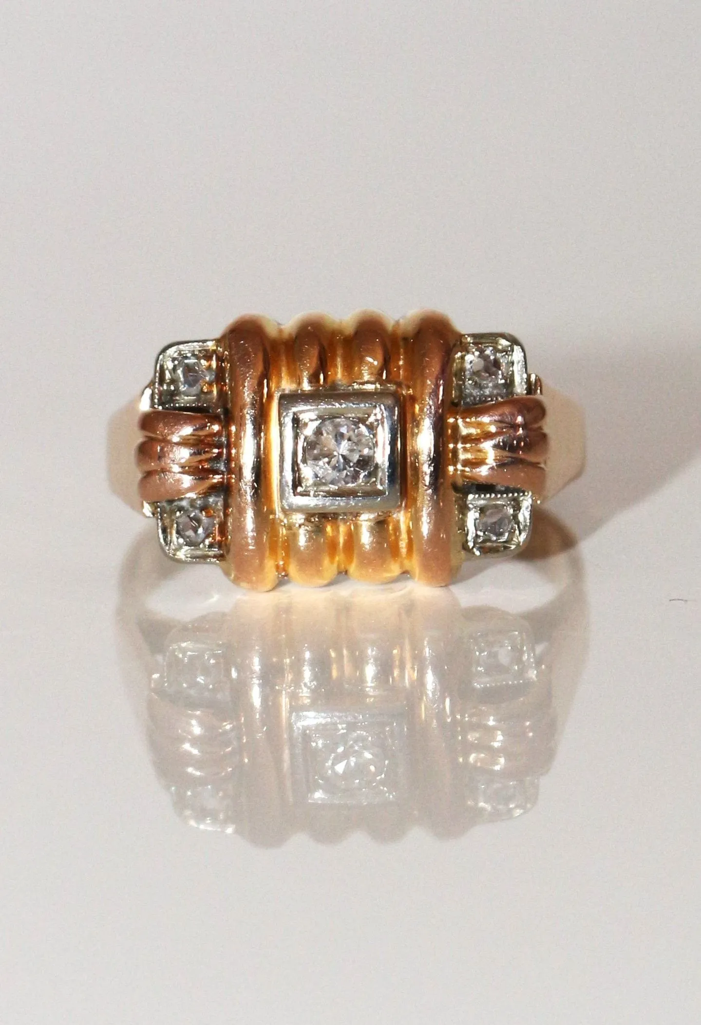 Bague Rétro 1949 or et diamants sold by 58 Facettes product image thumbnail 5