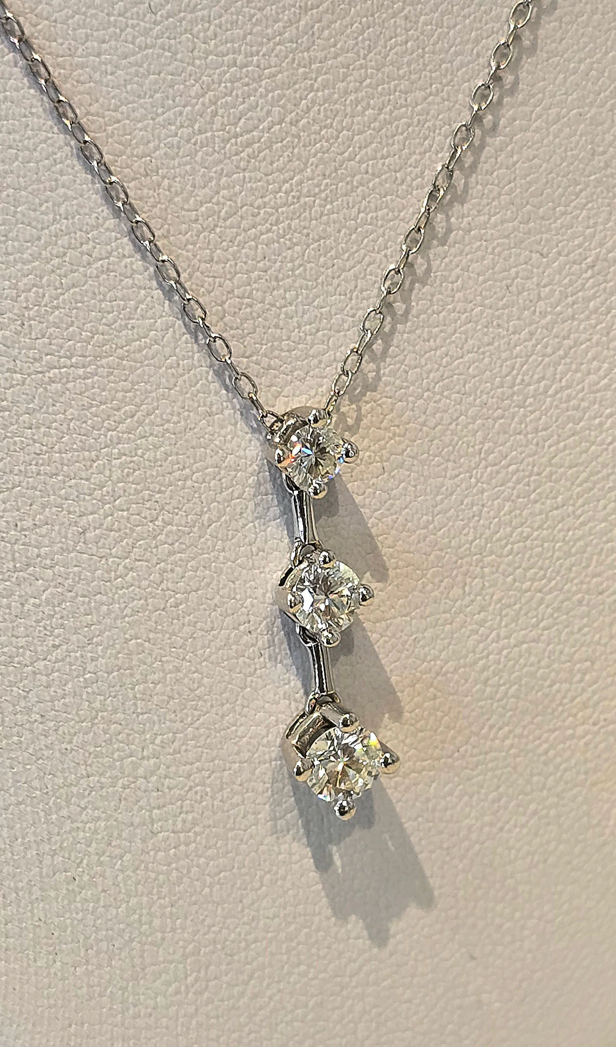 Collier or blanc diamants sold by 58 Facettes product image thumbnail 2