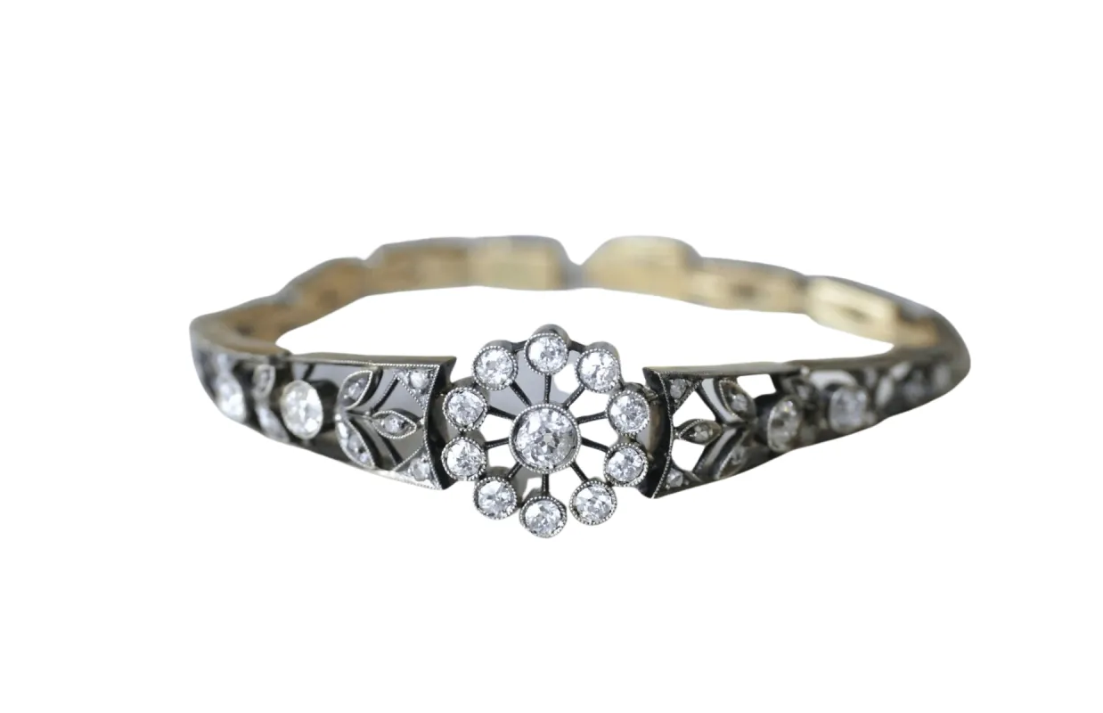 Bracelet ancien en or rose, argent, et diamants sold by 58 Facettes