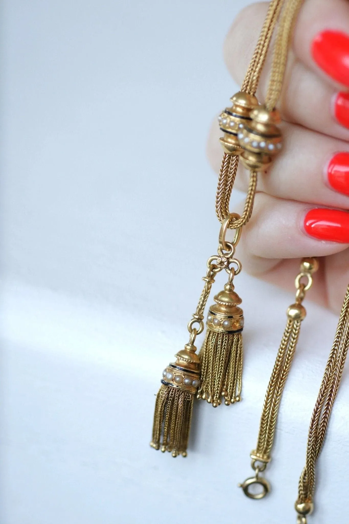 Collier négligé or et pompons sold by 58 Facettes product image thumbnail 4