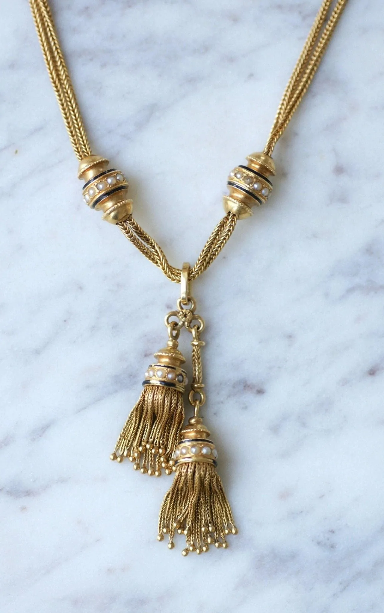 Collier négligé or et pompons sold by 58 Facettes product image thumbnail 2