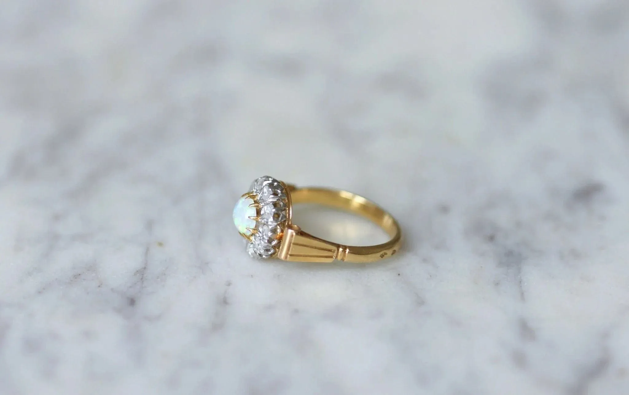 Bague Art Déco marguerite opale diamants sold by 58 Facettes product image thumbnail 4