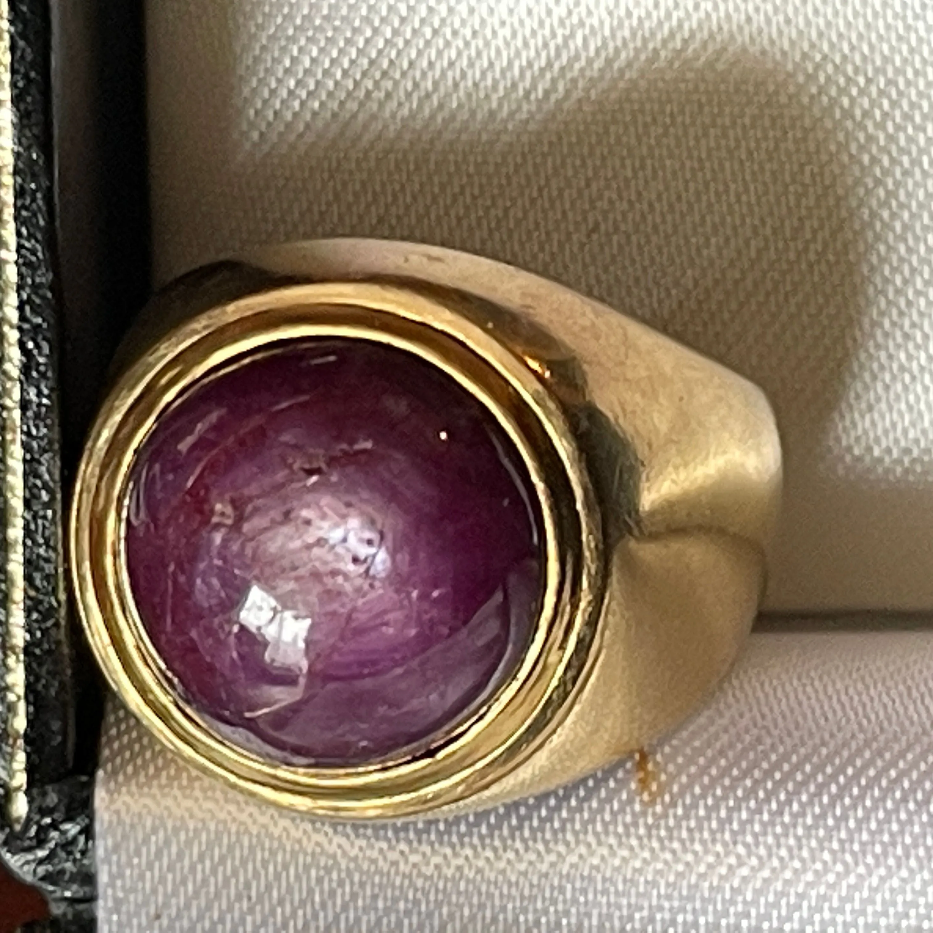 Chevalière or jaune et rubis cabochon étoilé sold by 58 Facettes product image thumbnail 5