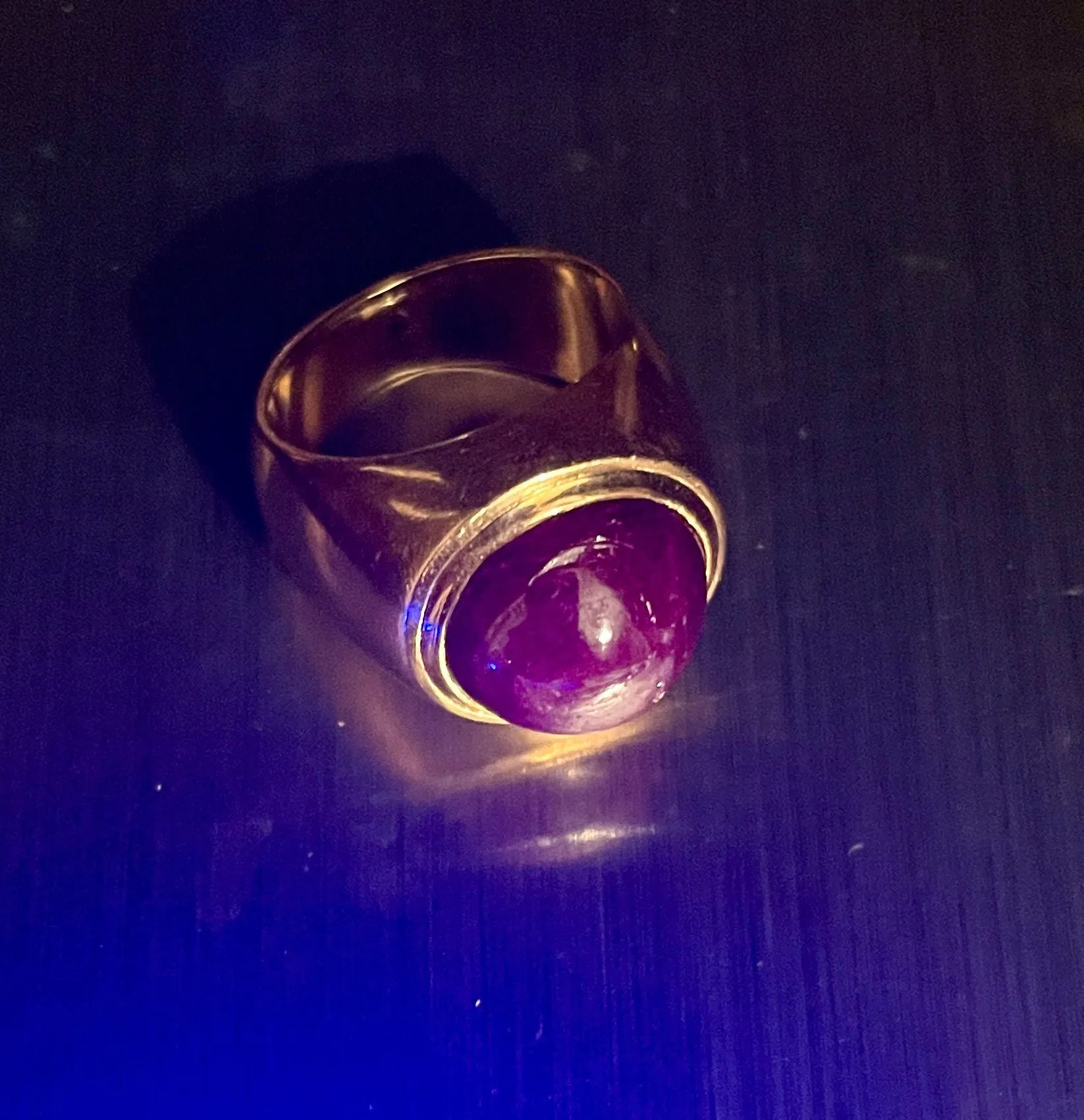 Chevalière or jaune et rubis cabochon étoilé sold by 58 Facettes product image thumbnail 3