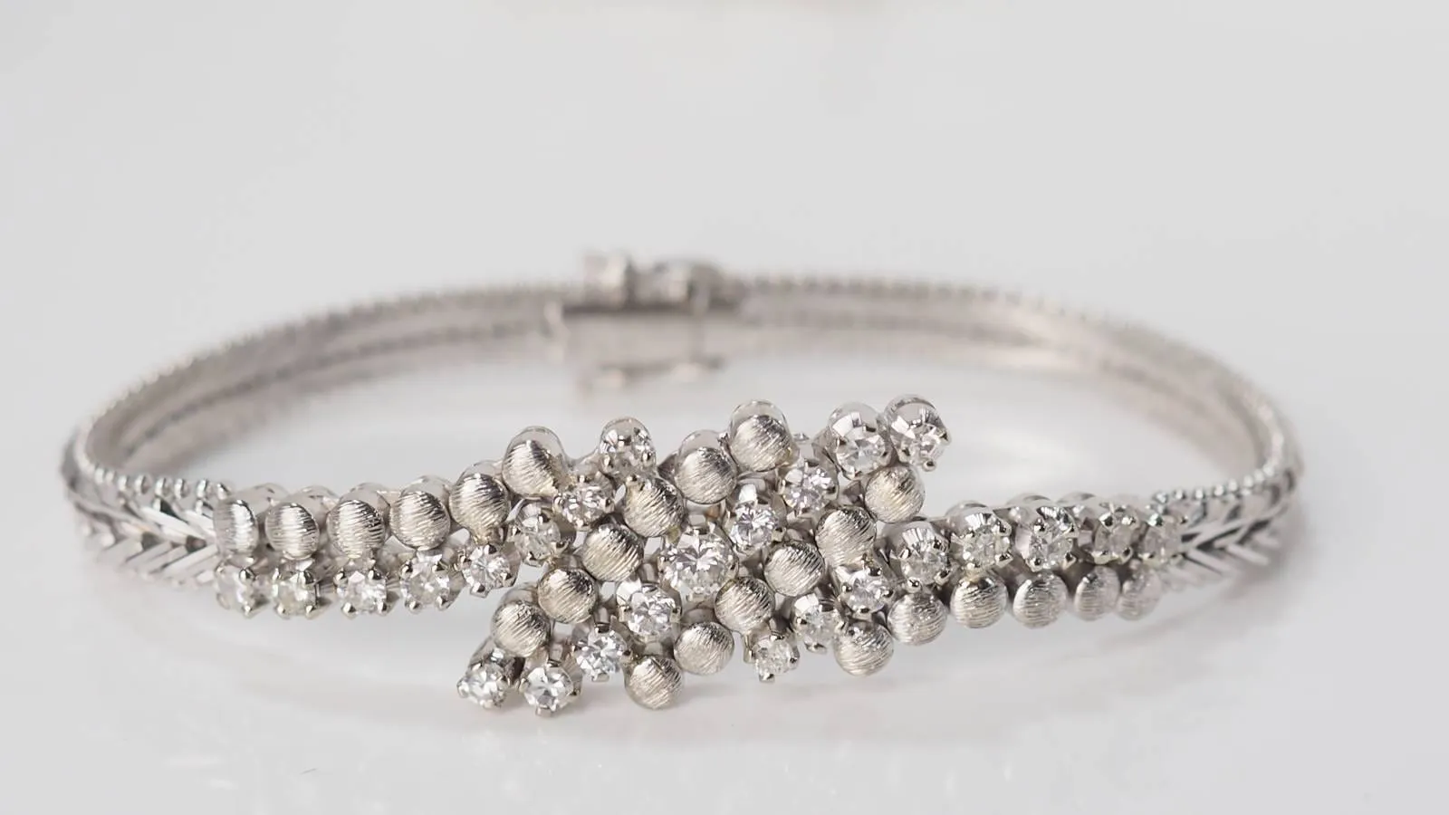 Bracelet Or blanc Diamants sold by 58 Facettes product image thumbnail 2