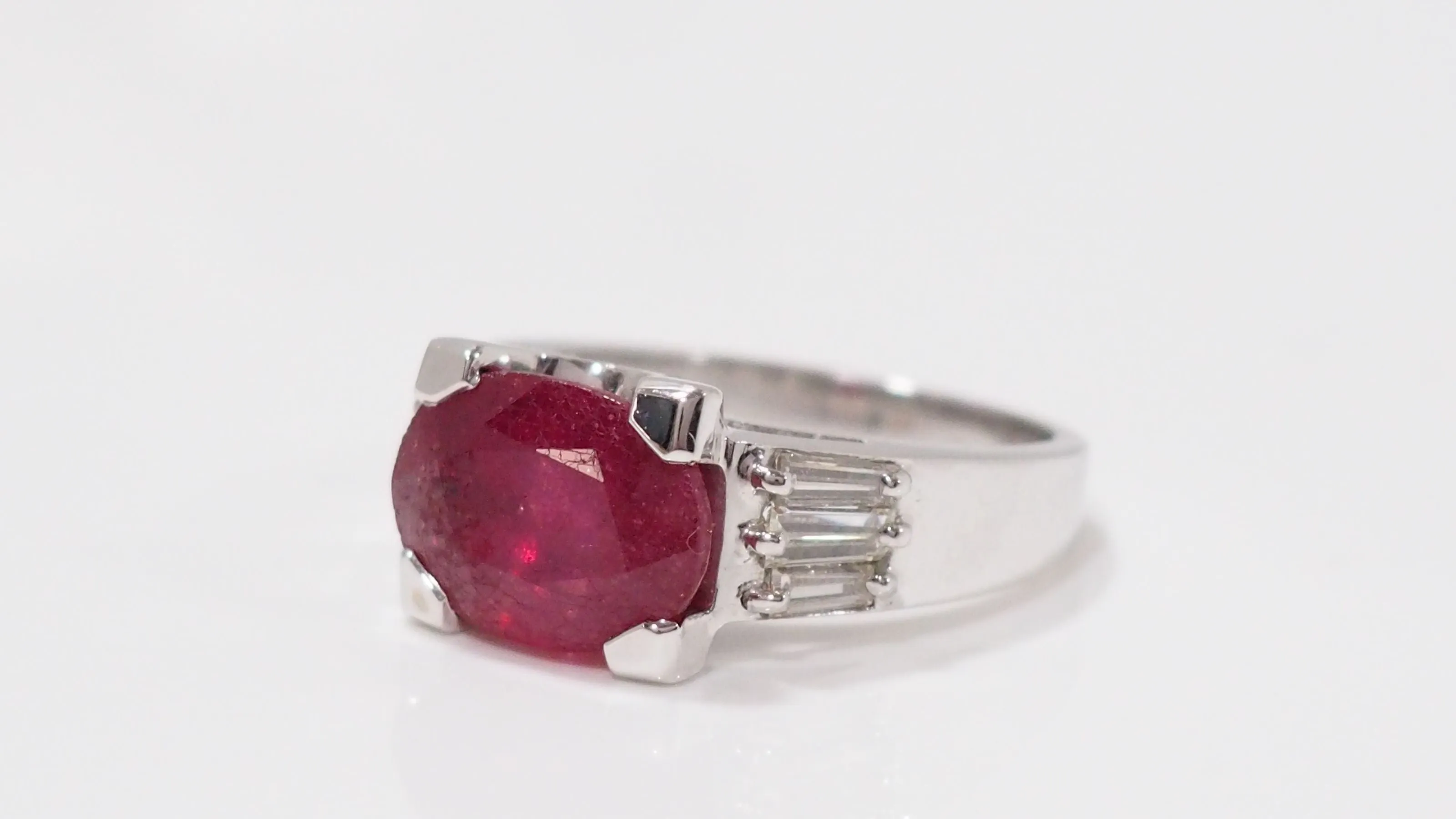 Bague en Or Blanc Rubis & Diamants sold by 58 Facettes product image thumbnail 3