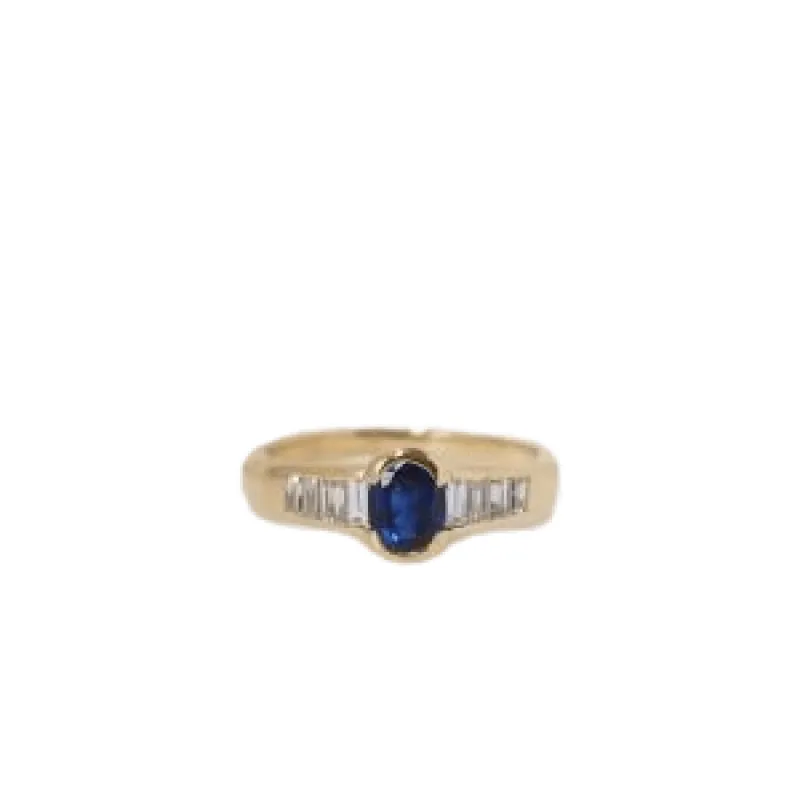 Bague en Or Jaune Saphir Ovale Et Diamants sold by 58 Facettes