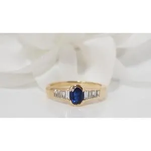 Bague en Or Jaune Saphir Ovale Et Diamants sold by 58 Facettes product image thumbnail 2