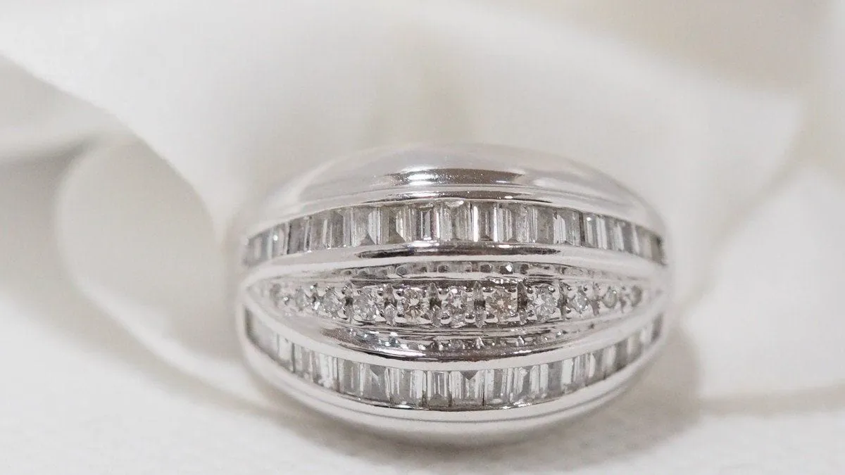 Bague Jonc en Or blanc et Diamants sold by 58 Facettes product image thumbnail 4