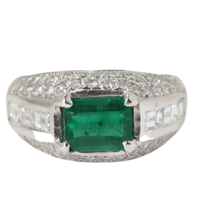 Bague jonc émeraude et diamants sold by 58 Facettes