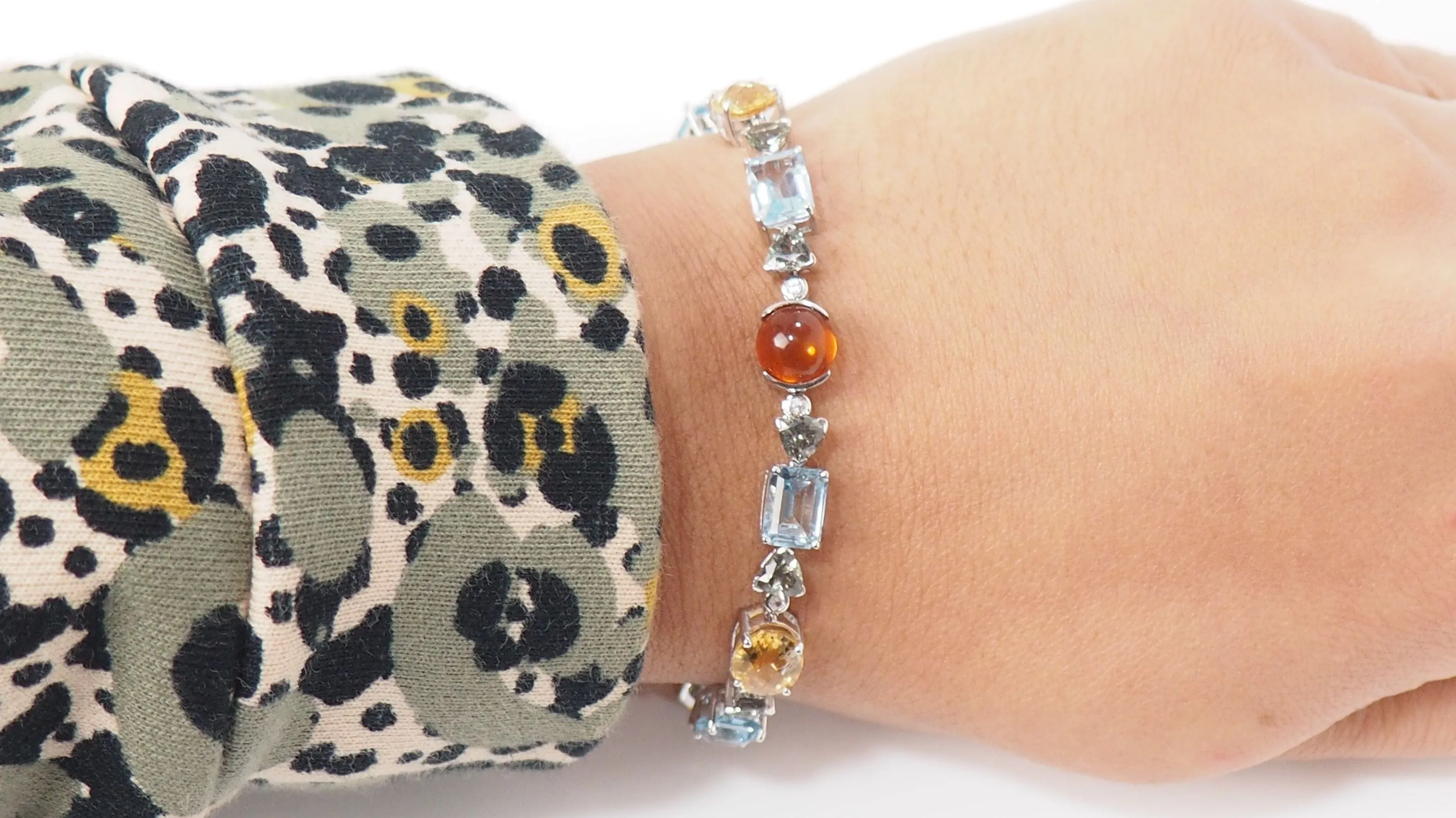 Bracelet en or blanc et pierres fines sold by 58 Facettes product image thumbnail 3