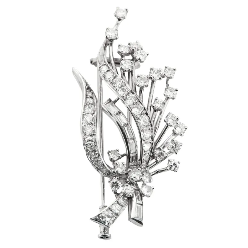 Broche " Gerbe" or gris 18K et diamants sold by 58 Facettes