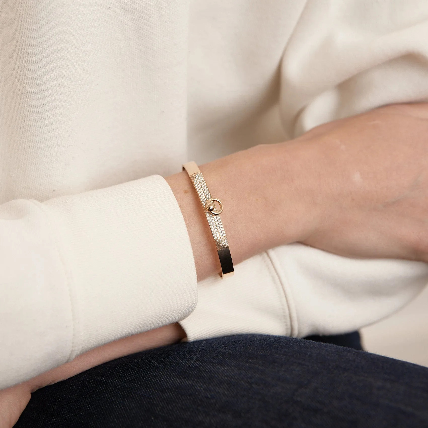 HERMES - Bracelet modèle Collier de chien Or rose Diamants sold by 58 Facettes product image thumbnail 2