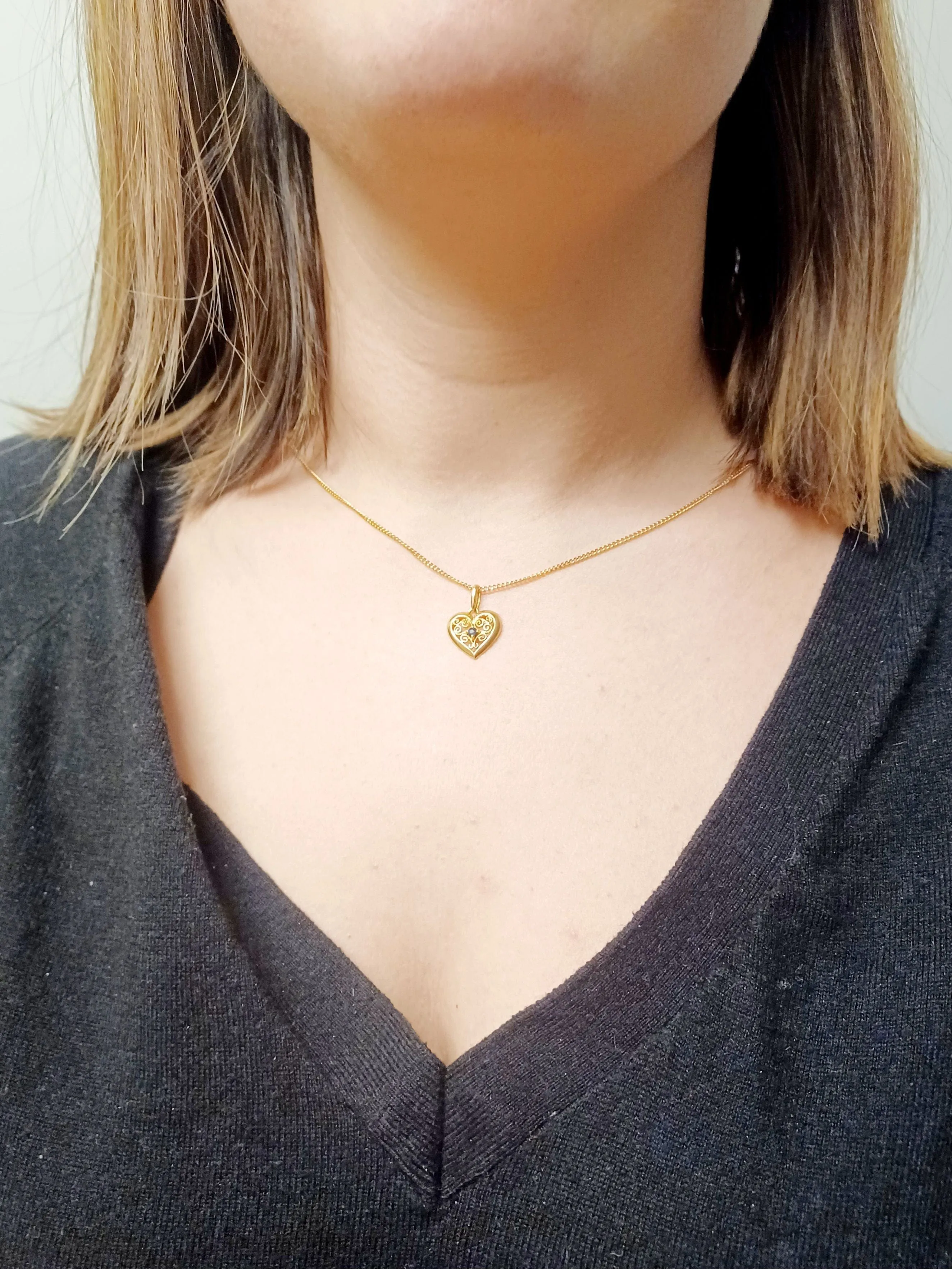 Pendentif cœur or jaune et Saphir sold by 58 Facettes product image thumbnail 4