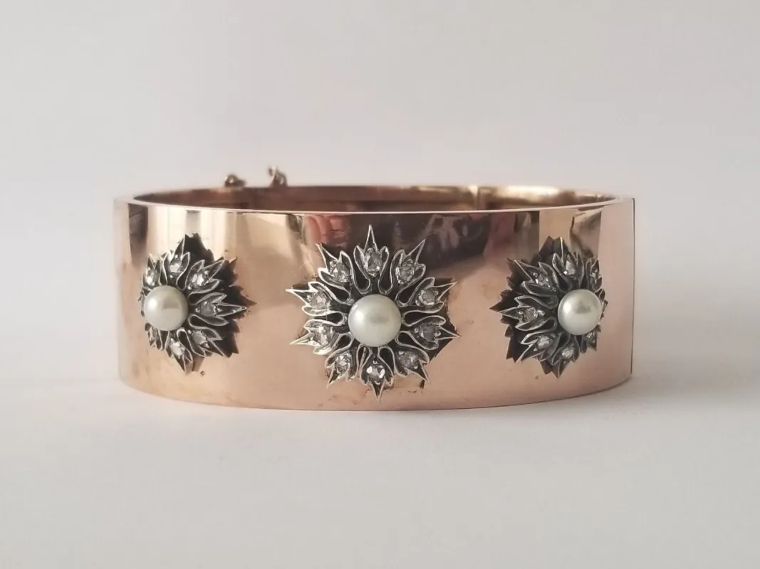 Bracelet ancien or rose, perles et diamants anciens sold by 58 Facettes