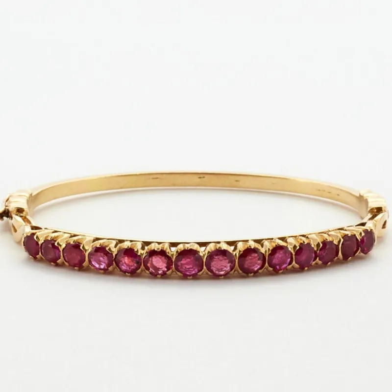 Bracelet jonc or jaune et rubis sold by 58 Facettes