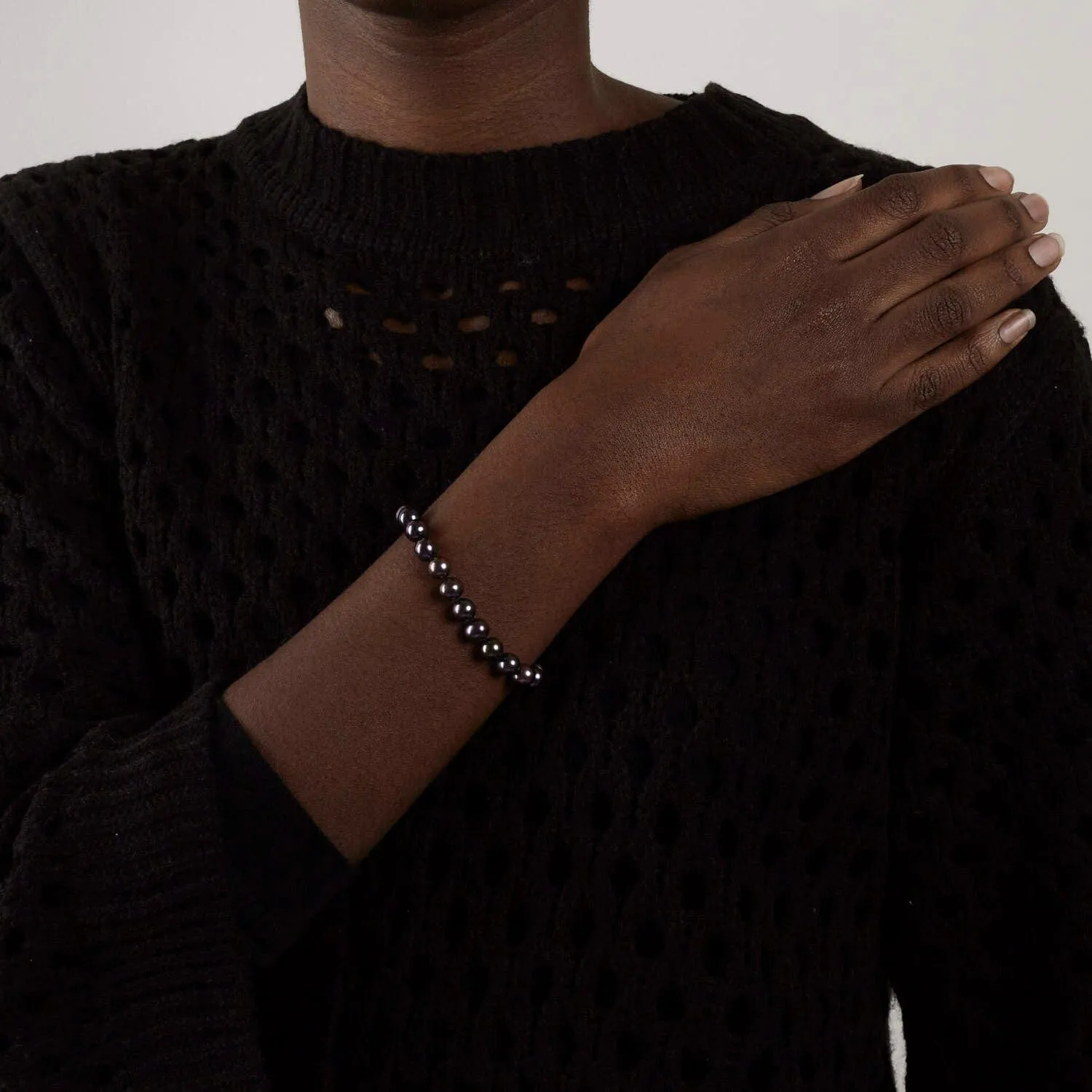 Bracelet perles de culture grises et aubergine, fermoir or sold by 58 Facettes product image thumbnail 2