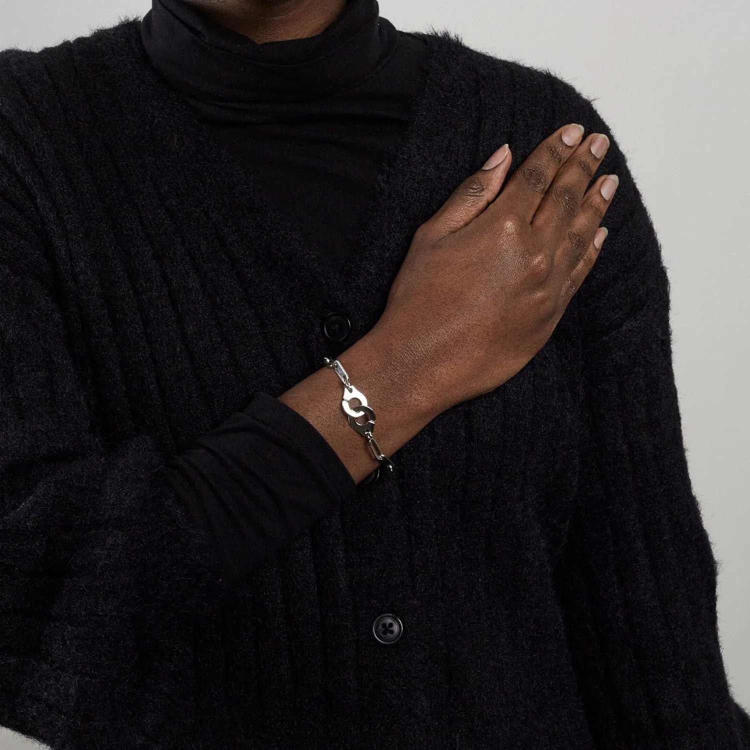 DINH VAN - Bracelet menottes R12 or blanc 18k sold by 58 Facettes product image thumbnail 3