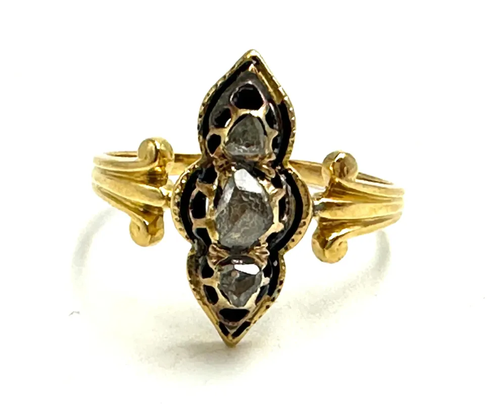 Bague victorienne ornée d'émaux noirs et de diamants sold by 58 Facettes