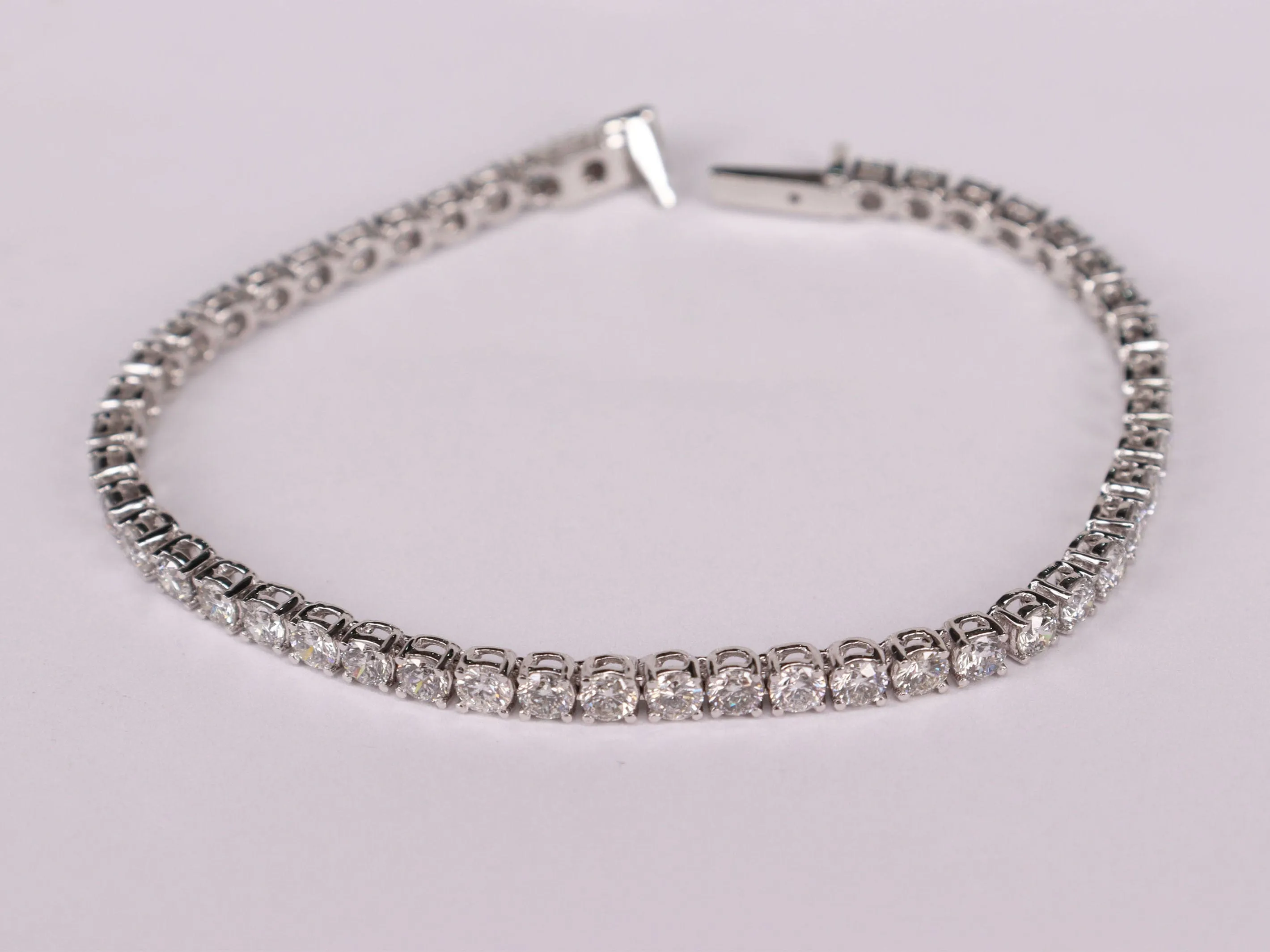 Bracelet Tennis Or blanc Diamants sold by 58 Facettes product image thumbnail 3