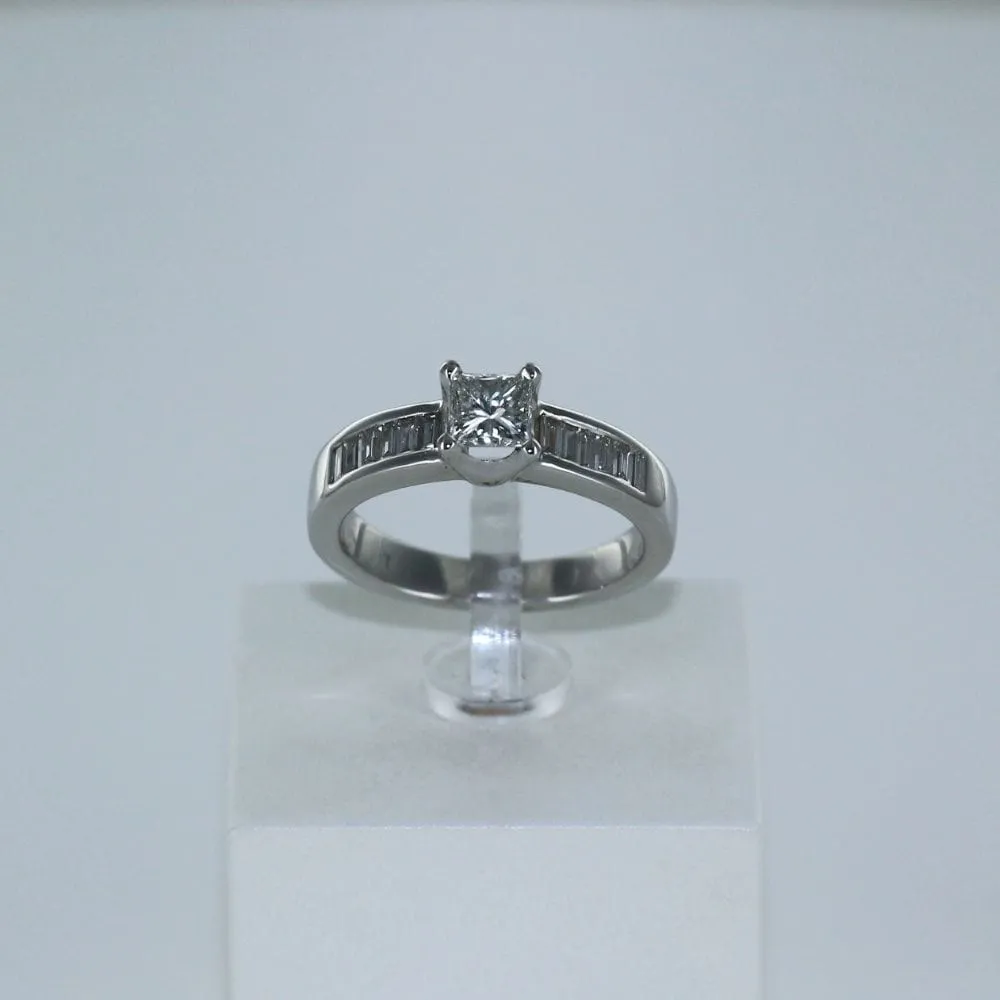 Bague Solitaire Or blanc Diamants sold by 58 Facettes product image thumbnail 5