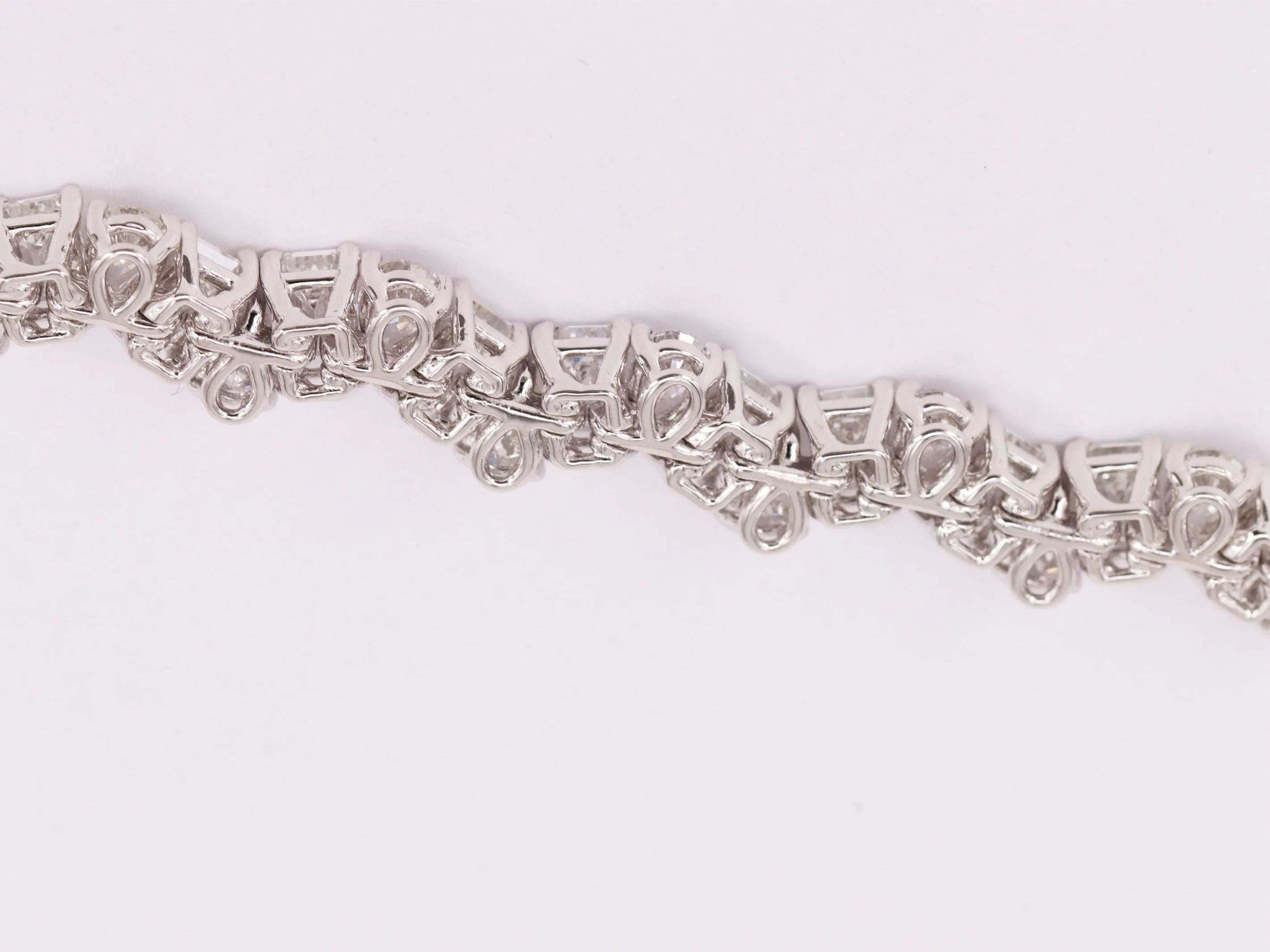 Bracelet Vague Diamants tailles émeraude et poire sold by 58 Facettes product image thumbnail 5