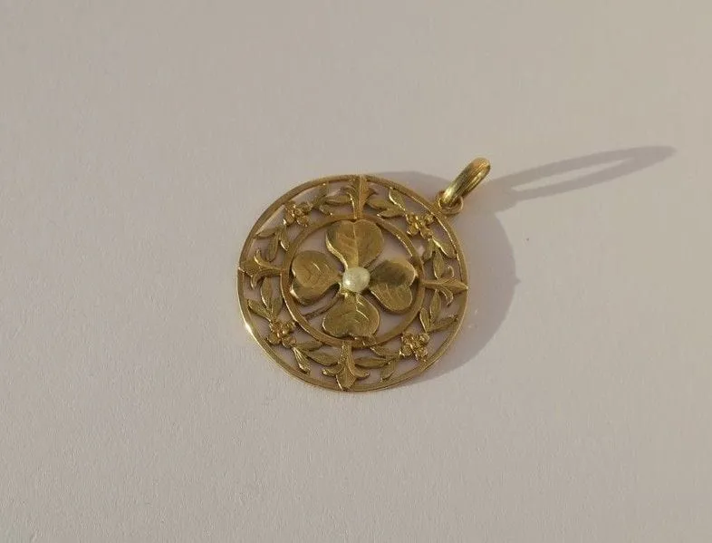 Pendentif Art Nouveau trèfle chance or sold by 58 Facettes product image thumbnail 3