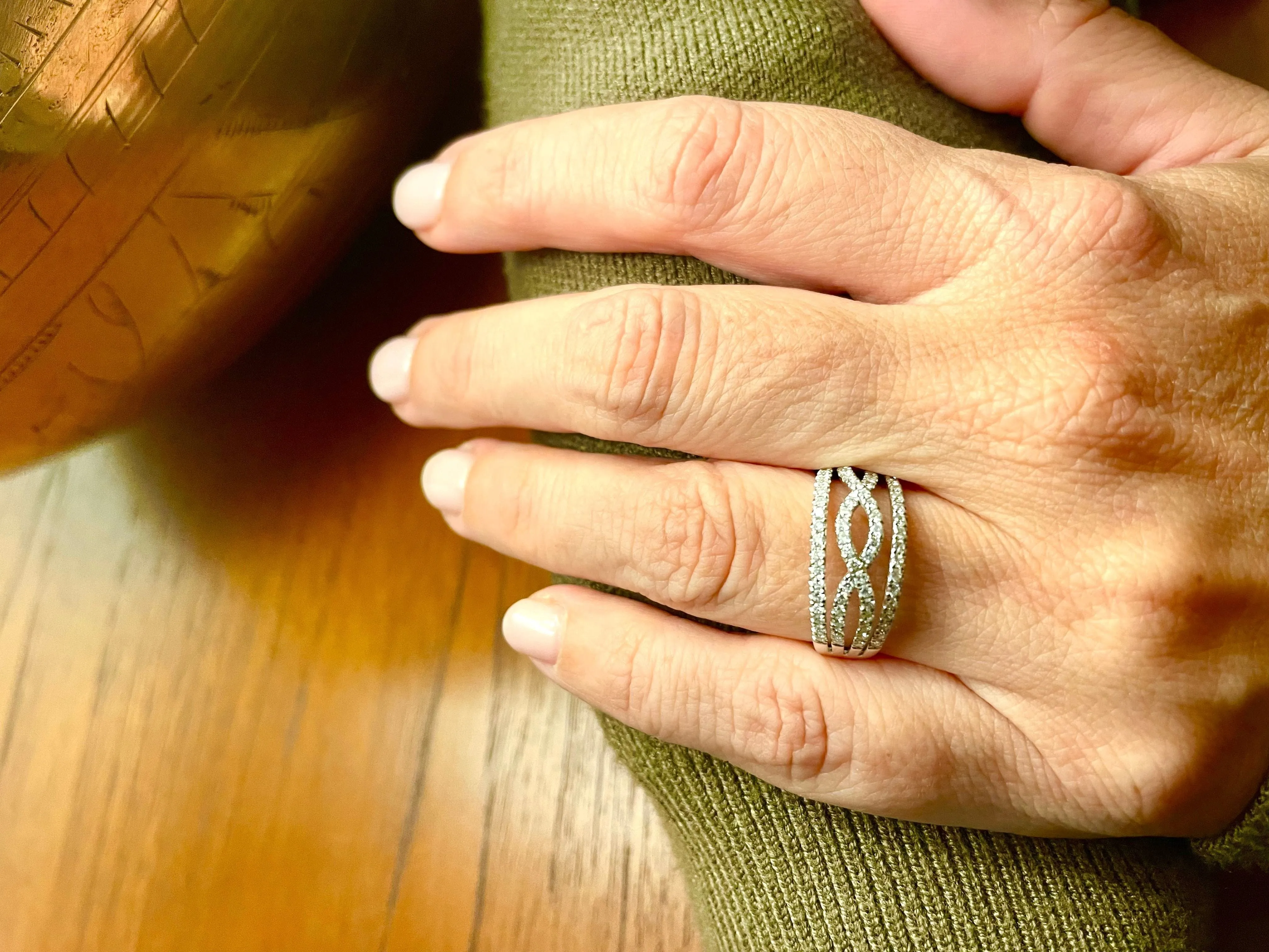 Bague bandeau Or blanc Diamants sold by 58 Facettes product image thumbnail 2