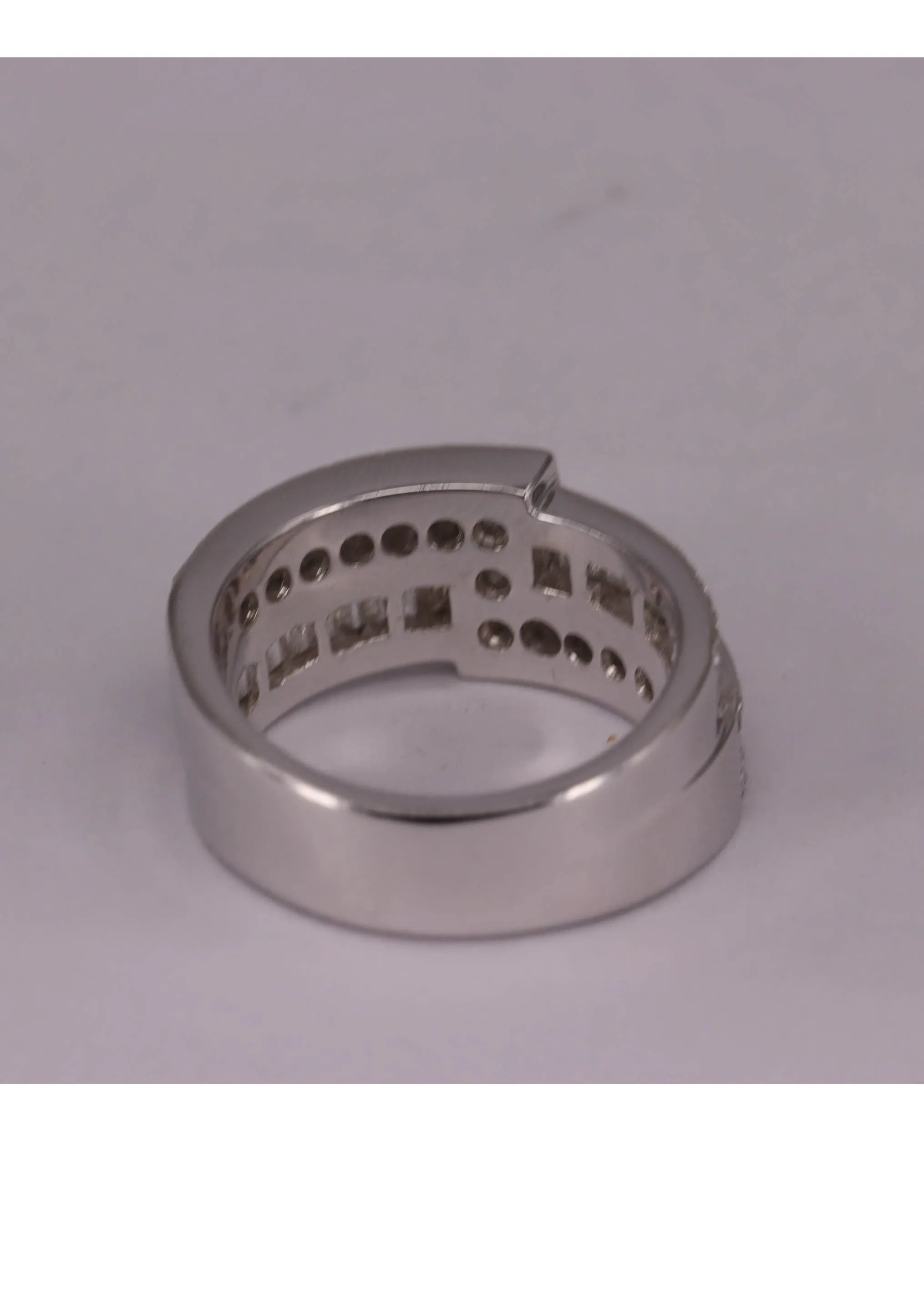 Bague Zigzag Or blanc et Diamants sold by 58 Facettes product image thumbnail 4