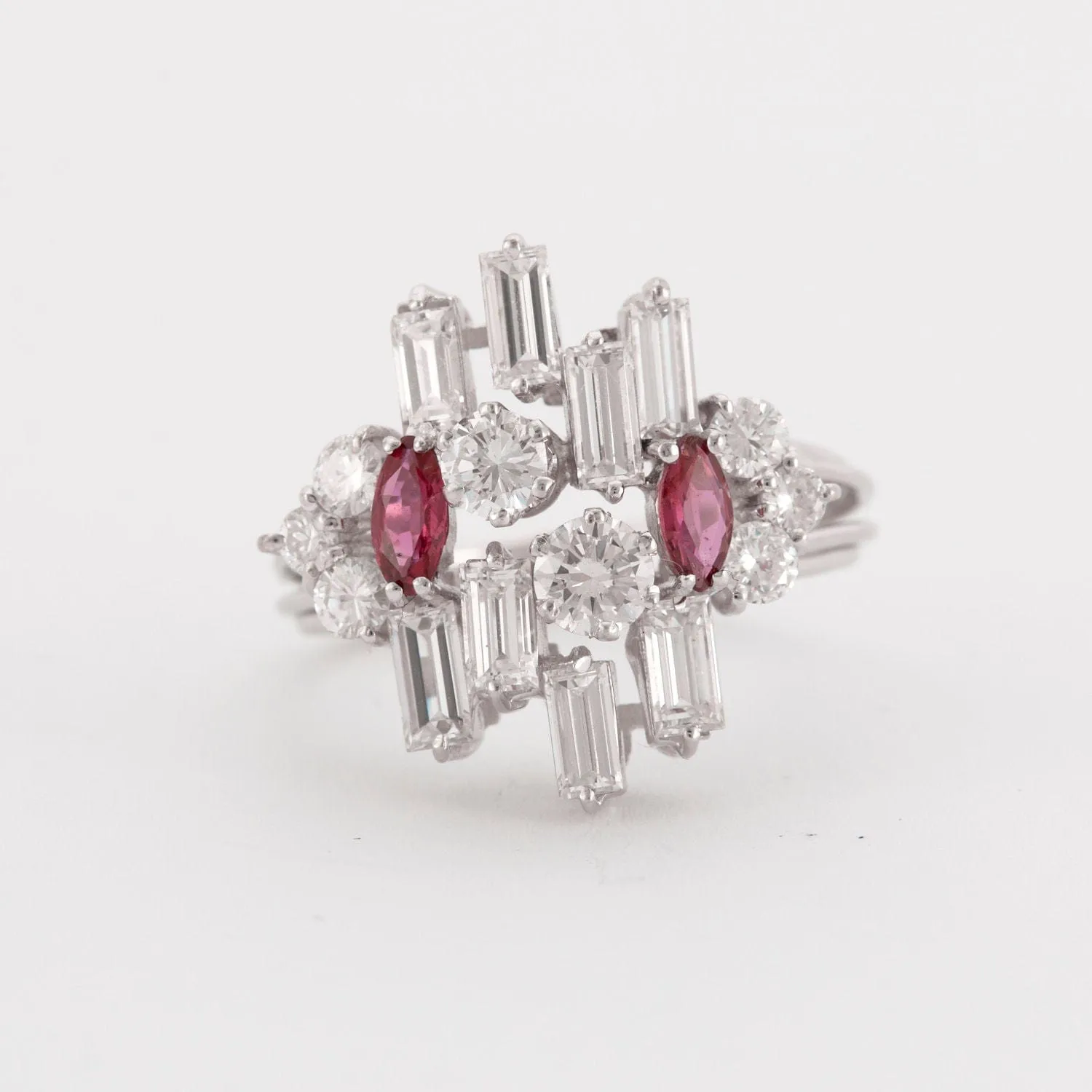 Bague Diamants taille baguette Rubis sold by 58 Facettes product image thumbnail 3