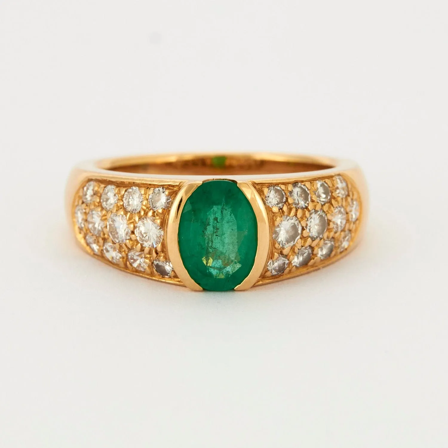 Bague jonc émeraude et diamants sold by 58 Facettes