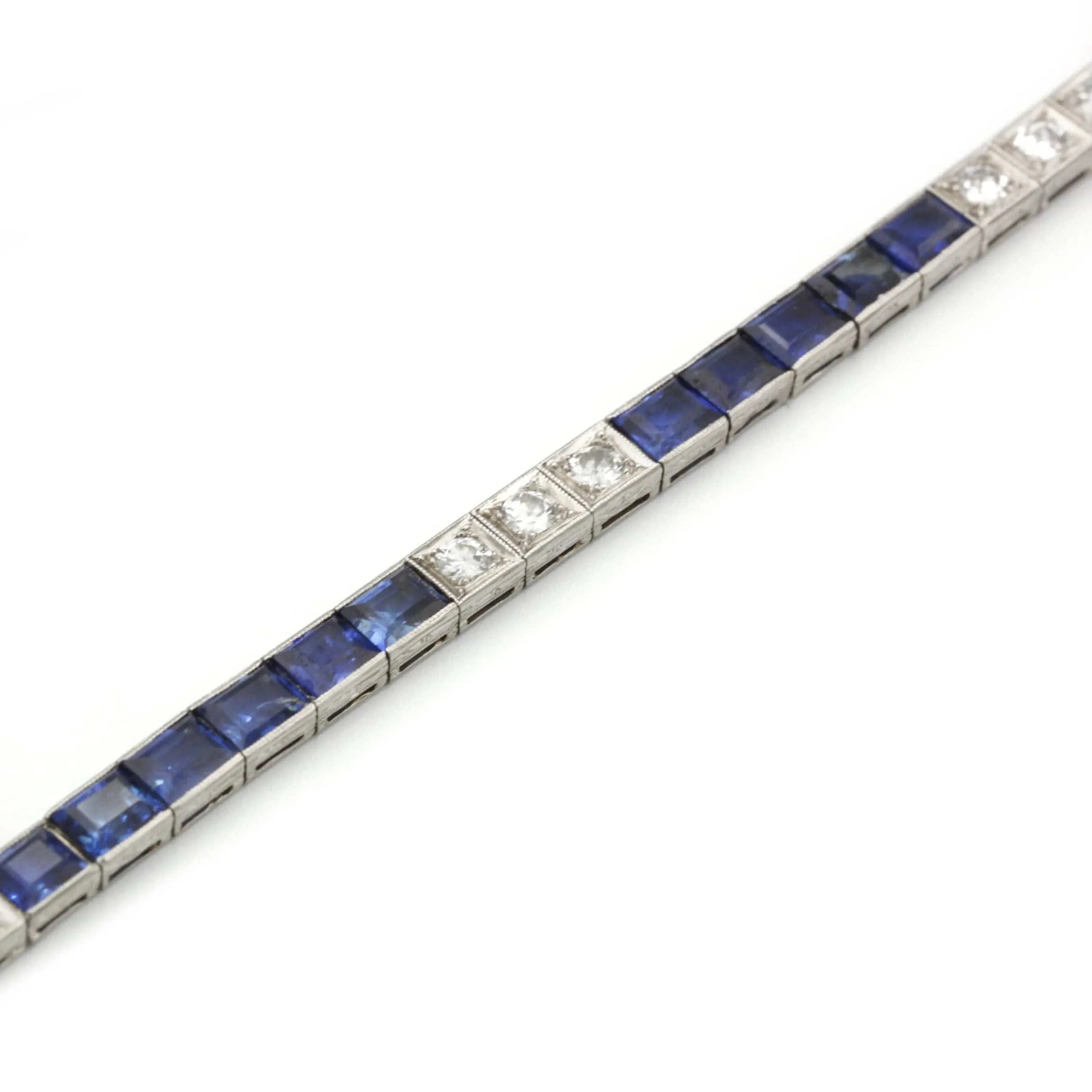 Bracelet platine, saphirs, diamants sold by 58 Facettes product image thumbnail 3