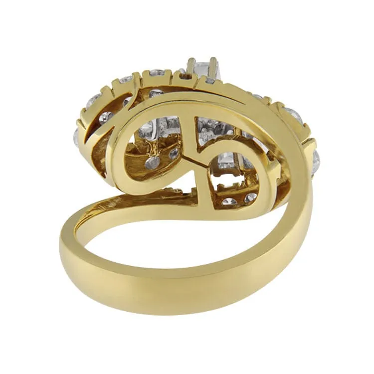 Bague en or jaune avec diamants taille brillant et baguette sold by 58 Facettes product image thumbnail 4