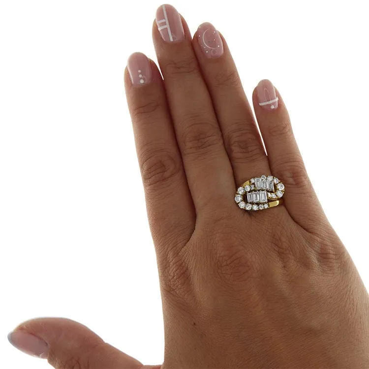 Bague en or jaune avec diamants taille brillant et baguette sold by 58 Facettes product image thumbnail 2