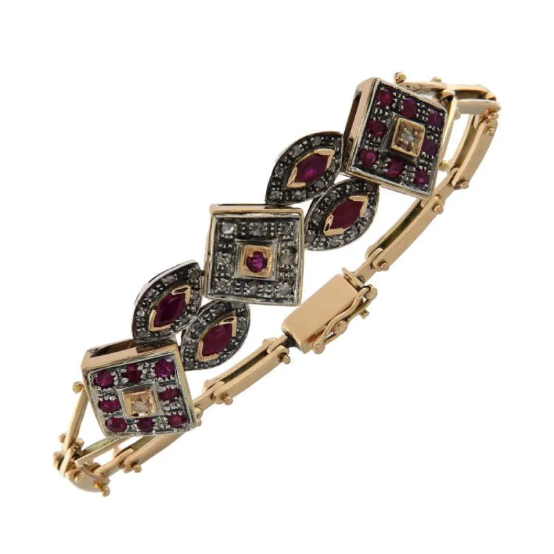 Bracelet de style ancien en or rose et argent avec diamants et rubis sold by 58 Facettes