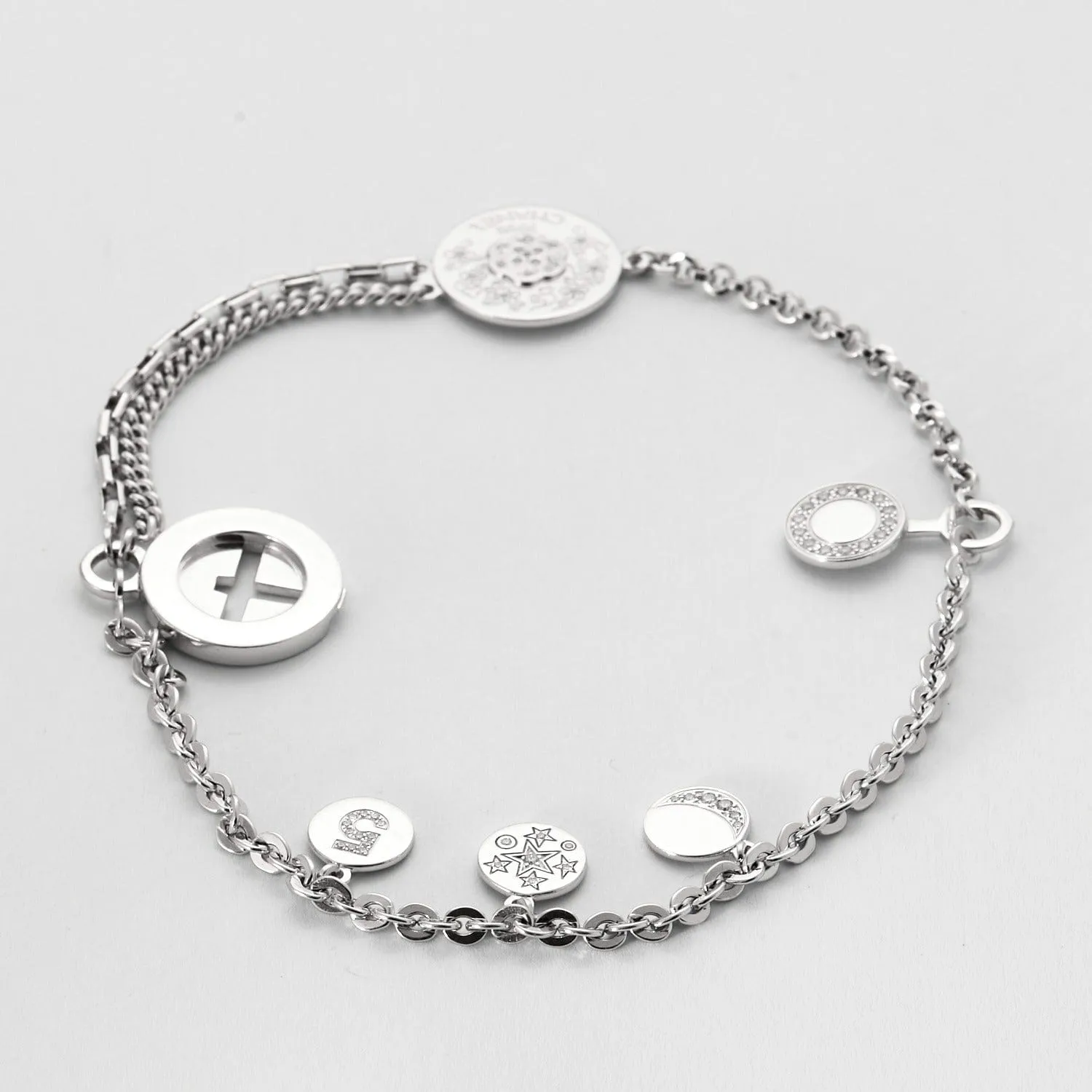 CHANEL - Camélia - Bracelet en or gris, diamants sold by 58 Facettes product image thumbnail 3