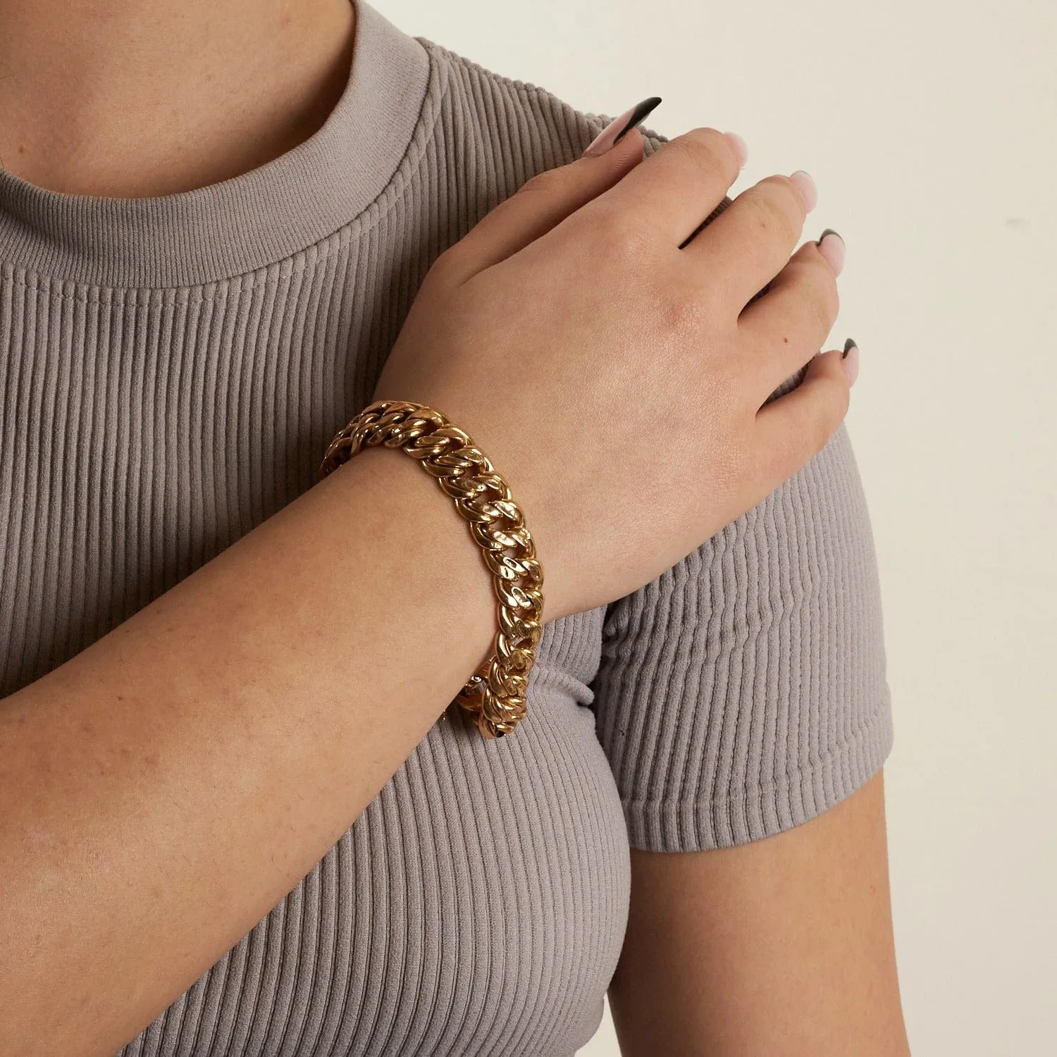 Bracelet gourmette en or jaune sold by 58 Facettes product image thumbnail 2